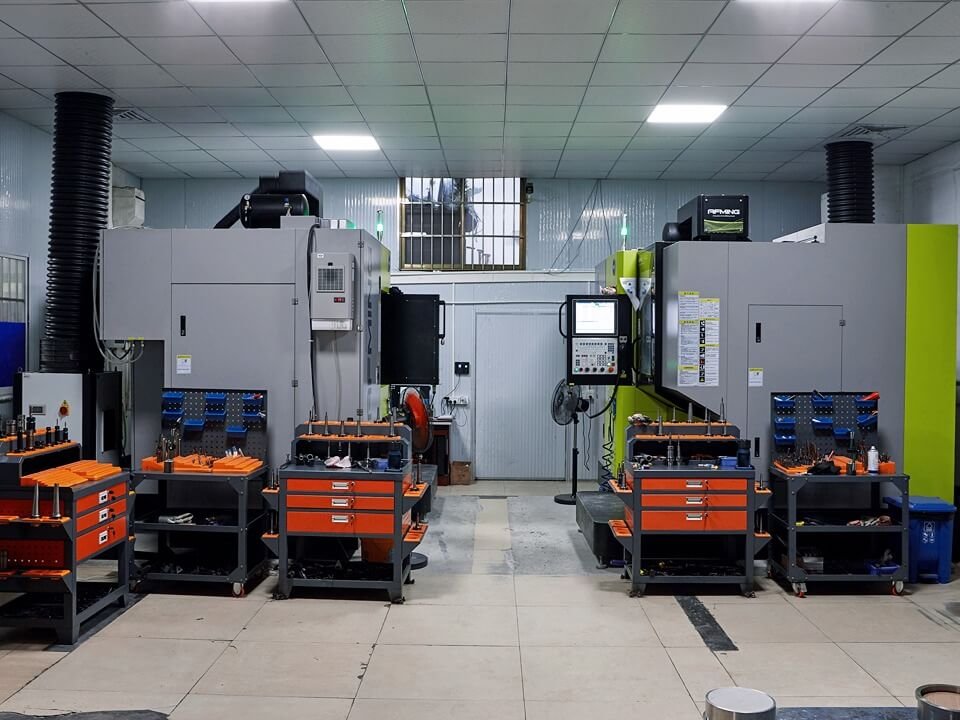 Fully automated mold CNC equipment